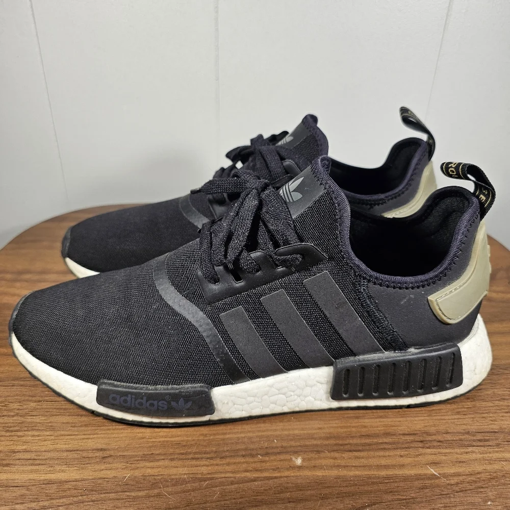 Adidas NMD R1, Core Black/Trace Cargo - Size 12 - Picture 3 of 8